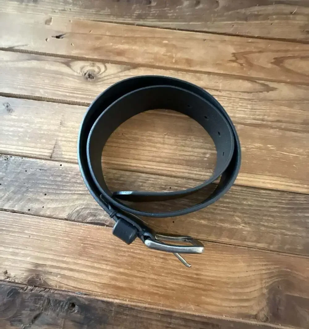 Levi's Black Leather Belt Size S 30-32